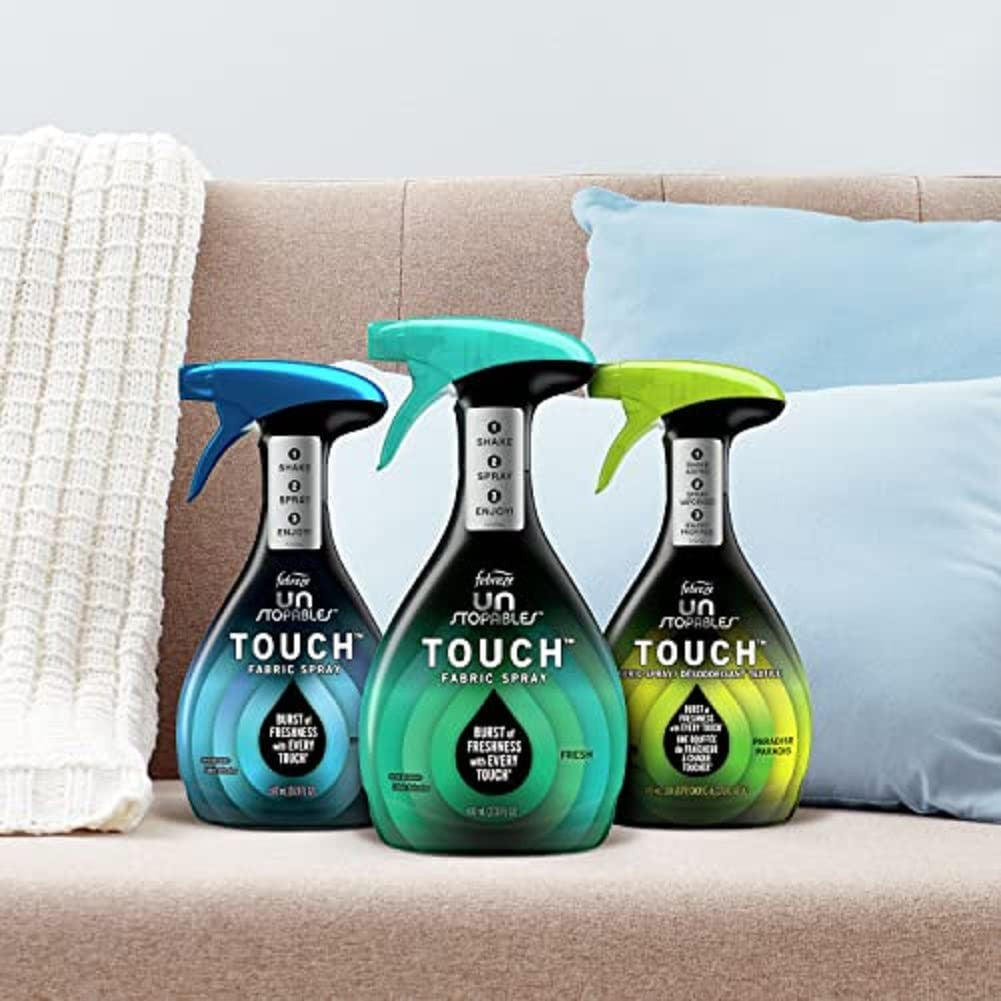 Nước xịt thơm quần áo, chống nhăn Febreze Unstopables Touch Fabric Refresher, 800ml x2 - hình ảnh chi tiết 3