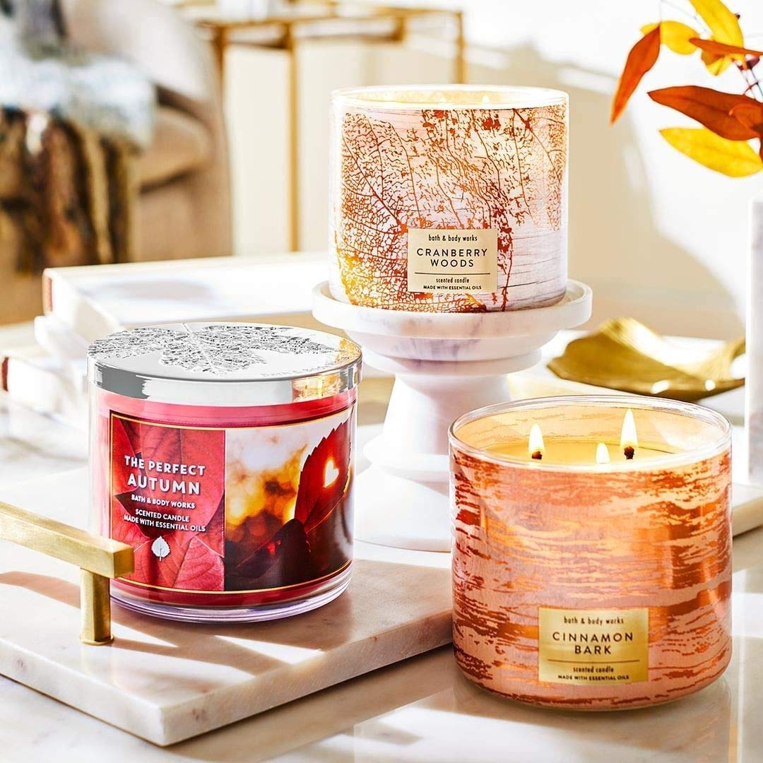 Nến thơm 3 tim Bath & Body Works 411g - hình ảnh chi tiết 5