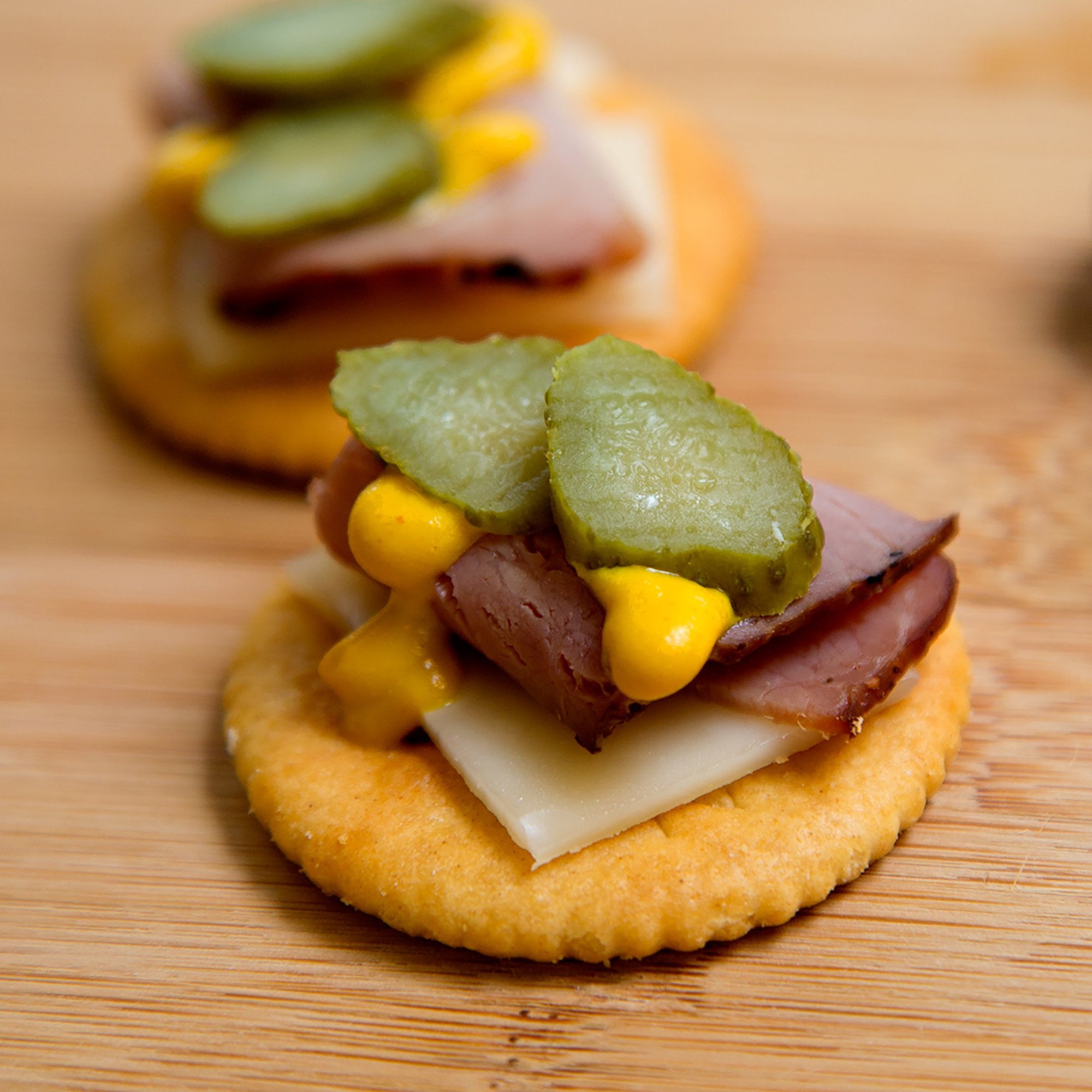 Bánh Ritz loại 18 gói nhỏ Ritz Crackers 1.74kg - hình ảnh chi tiết 2
