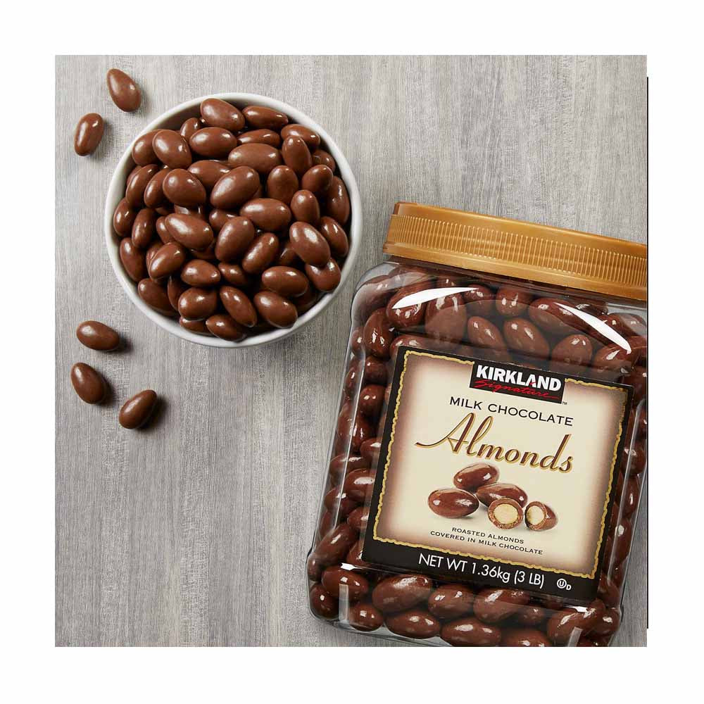 Socola hạnh nhân Kirkland Signature Almonds, Milk Chocolate, 1.36kg - hình ảnh chi tiết 4